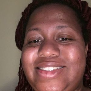 Meet your Posher, Angie